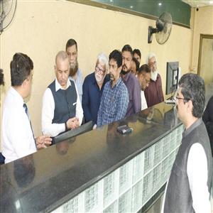 ڈی جی کے-ڈی-اے- آصف جان صدیقی کا اسٹیٹمنٹ لاؤنج کا دورہ کیا۔ پارٹ1